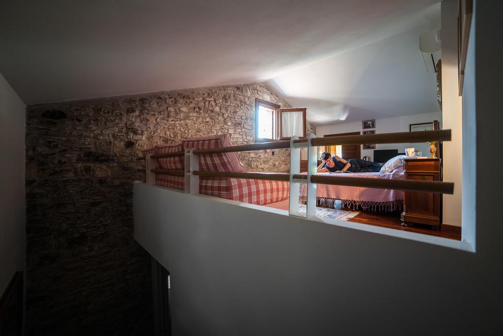 Alquaranta Bed & Breakfast Revine Lago Bagian luar foto